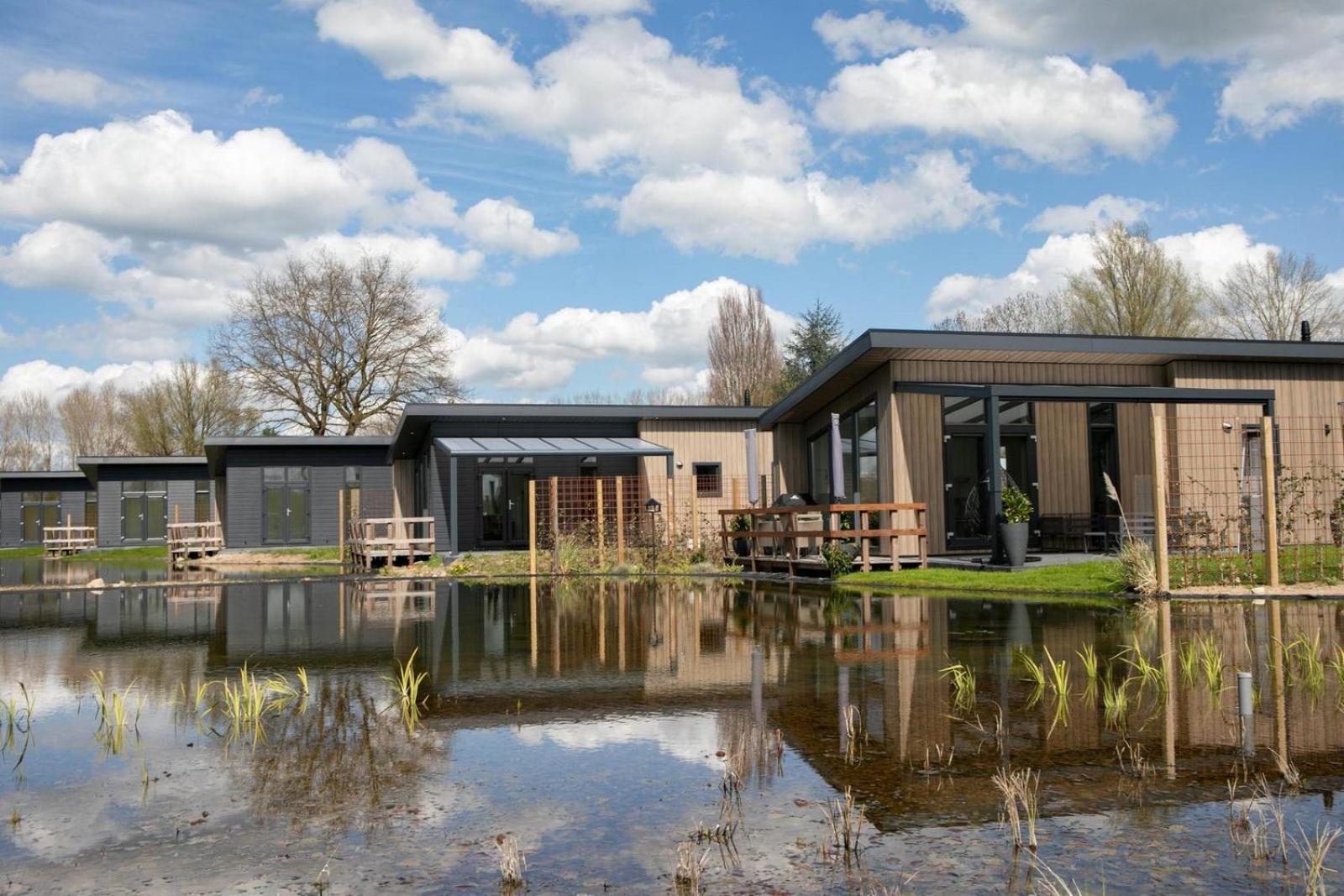 Recreatiepark En Jachthaven De Scherpenhof Terwolde Quarto foto